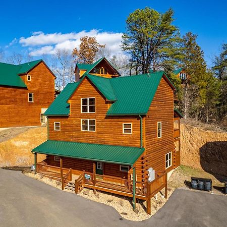 5Bd5B Escape Cabin With 2 Hottubs, Thtr &Game Rm,1Mi To The Parkway! 4Mi To Dollywood - Spring Deal Pigeon Forge Εξωτερικό φωτογραφία