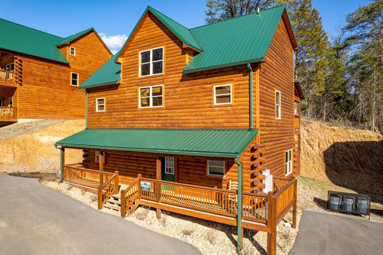 5Bd5B Escape Cabin With 2 Hottubs, Thtr &Game Rm,1Mi To The Parkway! 4Mi To Dollywood - Spring Deal Pigeon Forge Εξωτερικό φωτογραφία