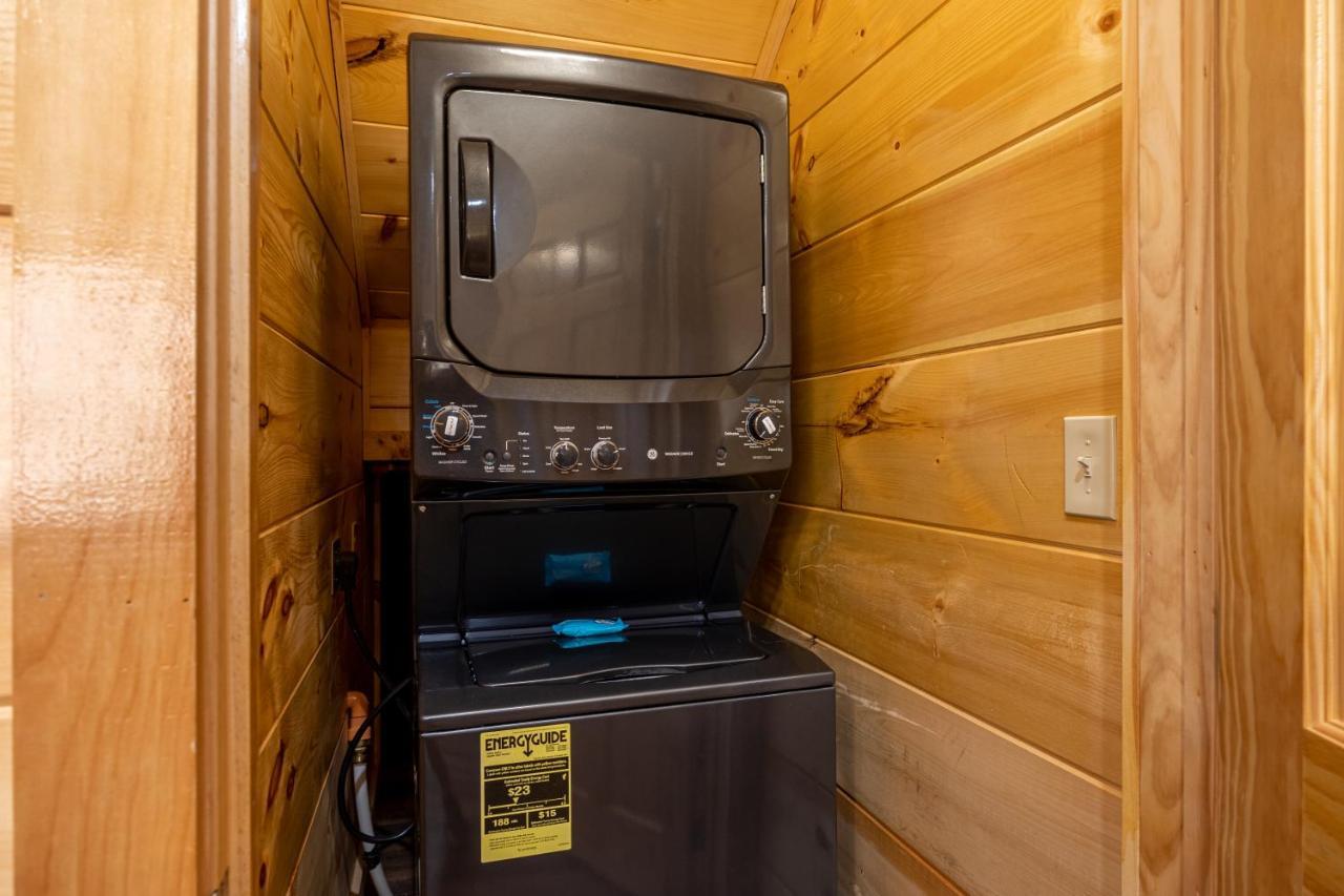 5Bd5B Escape Cabin With 2 Hottubs, Thtr &Game Rm,1Mi To The Parkway! 4Mi To Dollywood - Spring Deal Pigeon Forge Εξωτερικό φωτογραφία